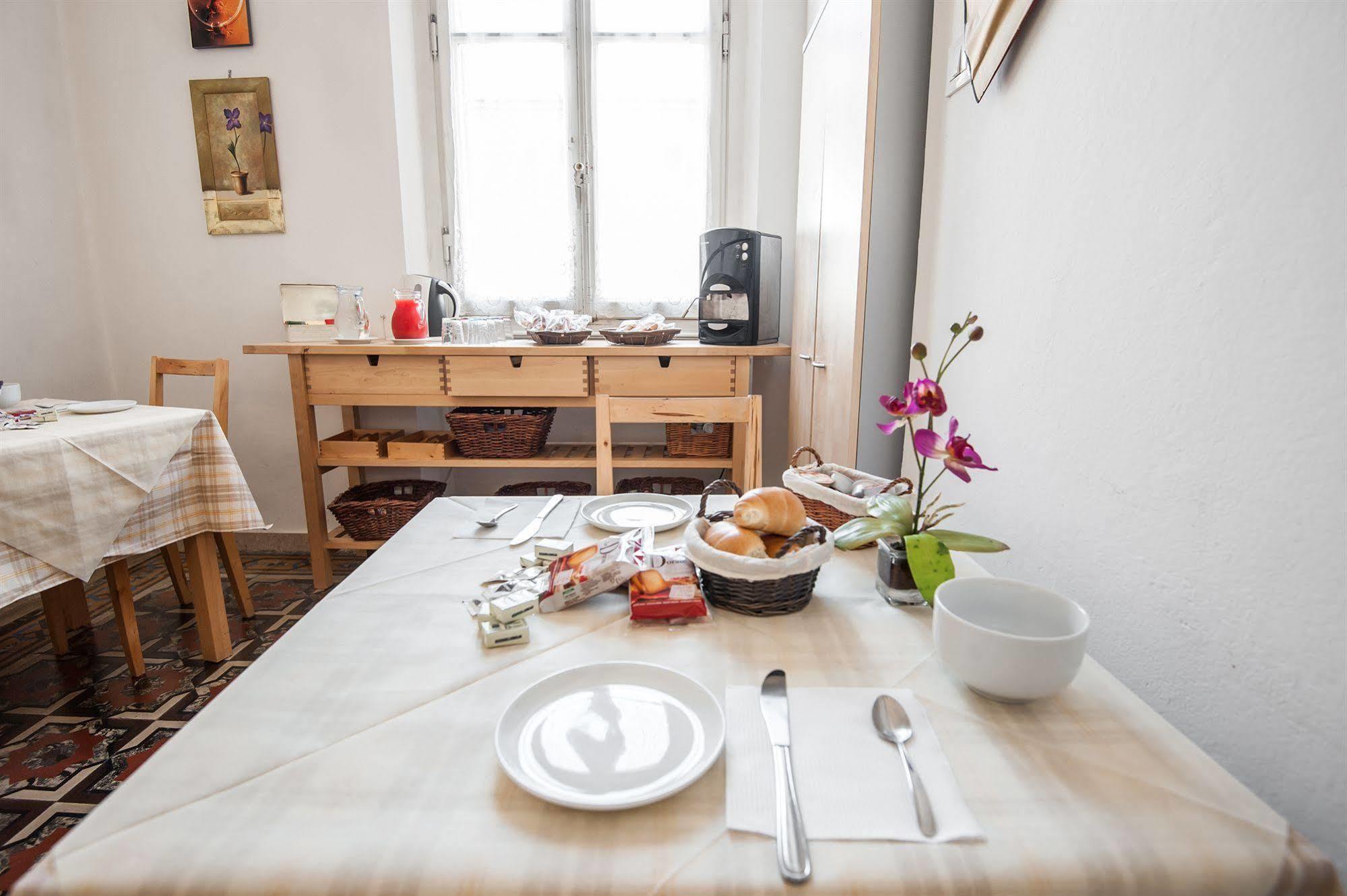 B&B 5 Sensi Firenze Bagian luar foto