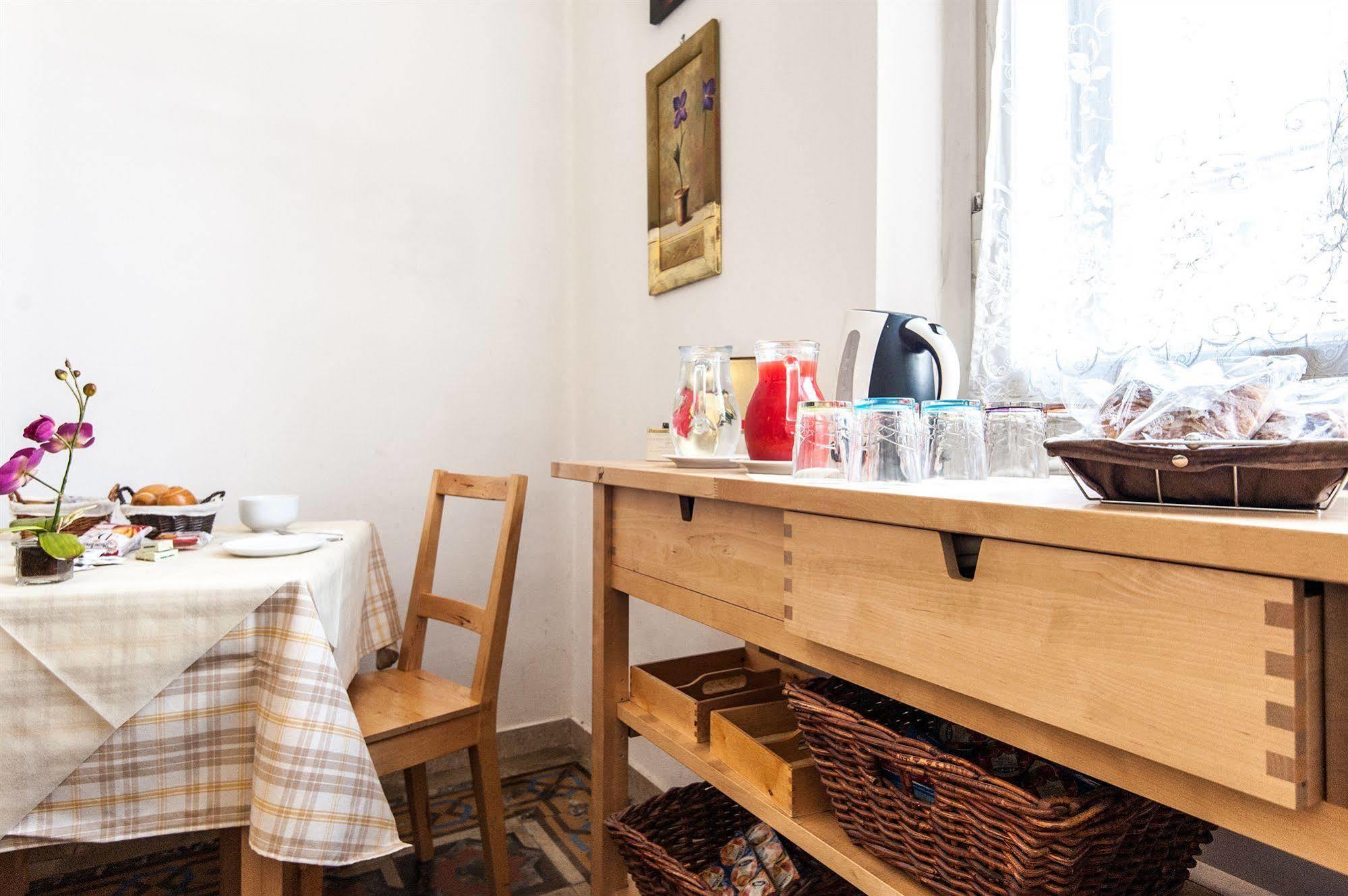 B&B 5 Sensi Firenze Bagian luar foto